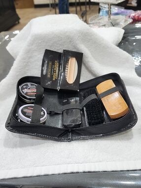 MEN'S SHOE CARE KIT